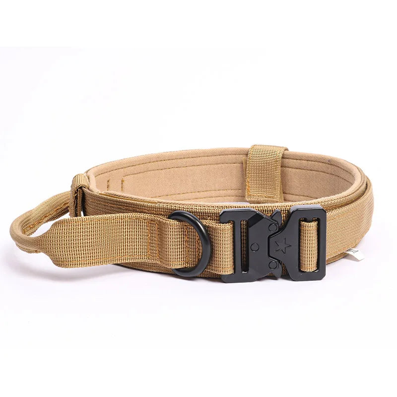 Collier Tactique Ajustable pour Chien – Contrôle Total & Dressage Sécurisé 🐾💪