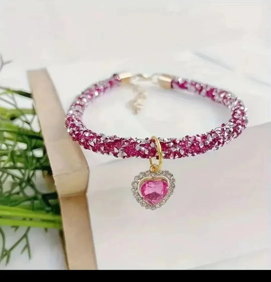 Luxury Crystal Collar – Elegance & Love 💎🐶💛