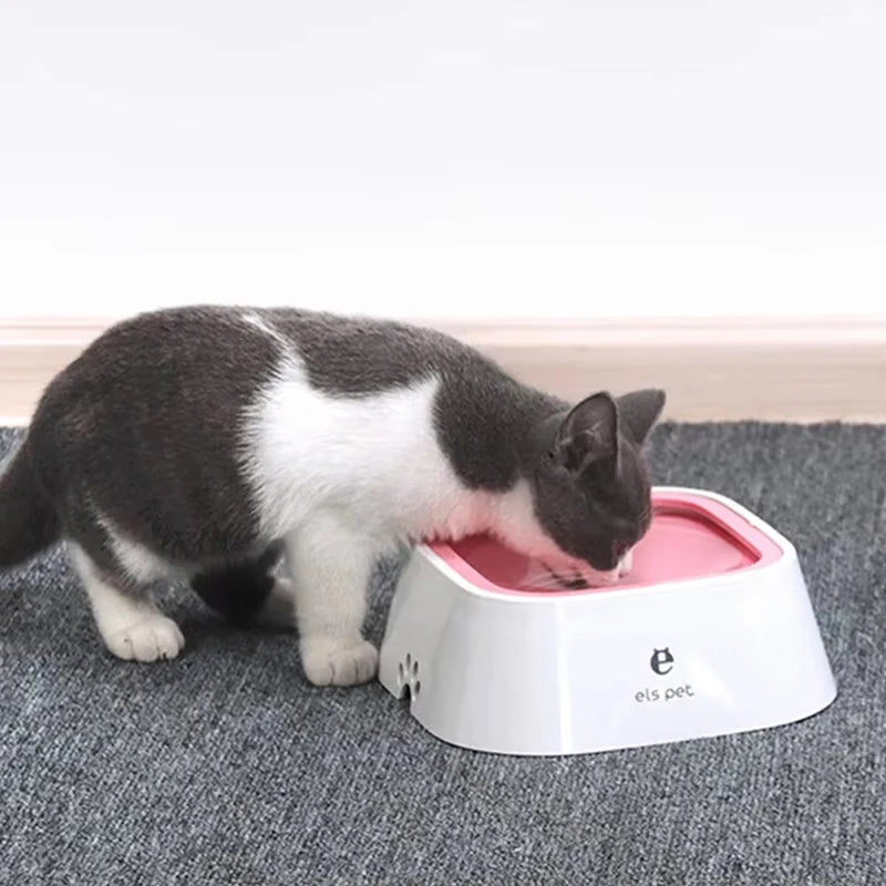 Bol d’Eau Anti-Débordement Flottant – Hydratation Propre & Sans Dégâts 🚗🐶💛