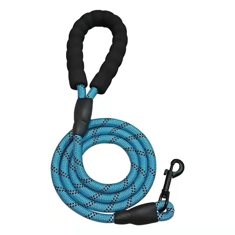 Ultra-Resistant Reflective Leash – Total Control & Safety 🐶💛