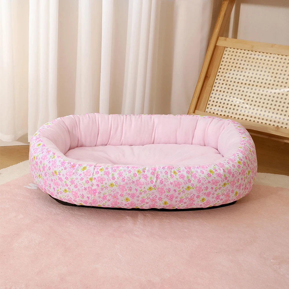 Cozy 4-Season Bed – Comfort & Snuggles 🛏️💛