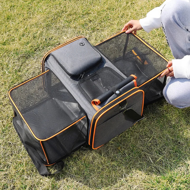 Crossbody Extendable Pet Carrier – Comfort & Freedom on the Go 🐶🐱💛