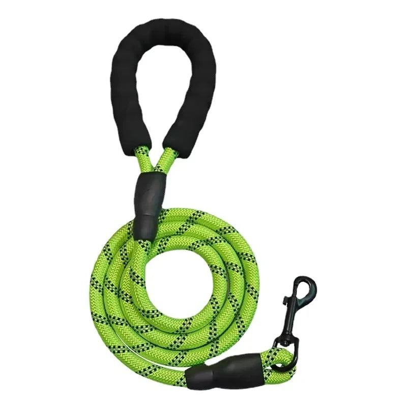 Ultra-Resistant Reflective Leash – Total Control & Safety 🐶💛