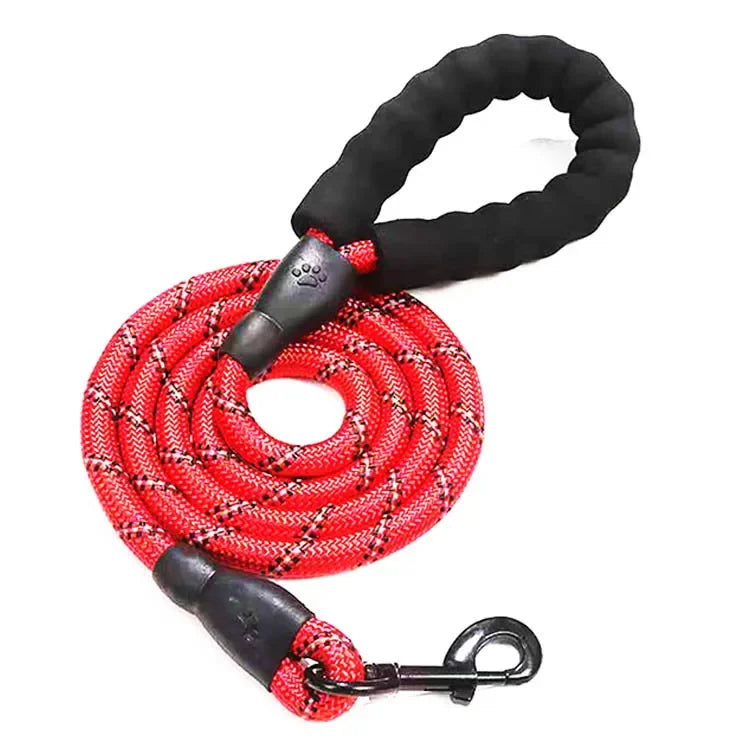 Ultra-Resistant Reflective Leash – Total Control & Safety 🐶💛